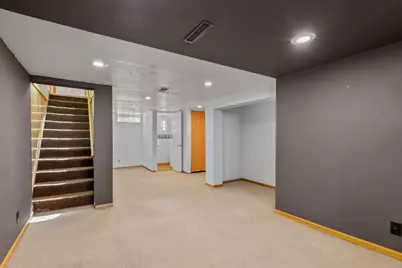 3666 S 21st St, Milwaukee, WI 53221 - Photo 11