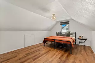 3666 S 21st St, Milwaukee, WI 53221 - Photo 9