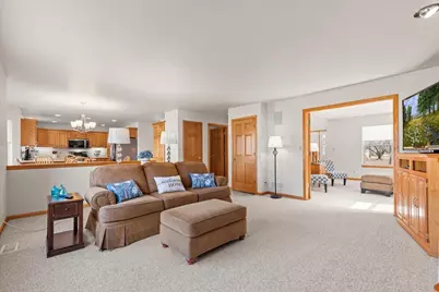 W210N16521  Woodshire Ct, Jackson, WI 53037 - Photo 15