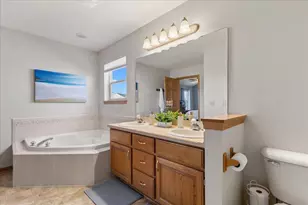 W210N16521 Woodshire Ct, Jackson, WI 53037 - Photo 37