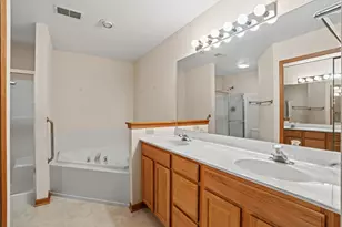 6331 Kingsview Dr, Racine, WI 53406 - Photo 19