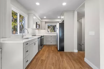 183 E McWilliams St, Fond du Lac, WI 54935 - Photo 3