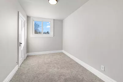 183 E McWilliams St, Fond du Lac, WI 54935 - Photo 11