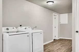 907 Wilson St, Onalaska, WI 54650 - Photo 13