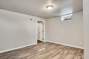 907 Wilson St, Onalaska, WI 54650 - Photo 15