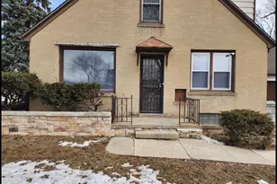 4235 W Fairmount St, Milwaukee, WI 53209 - Photo 3