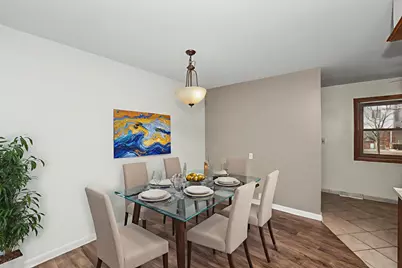 5075 W Colonial Ct, Greenfield, WI 53220 - Photo 5