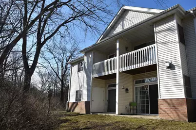 S77W19447  Lakewood Dr #21, Muskego, WI 53150 - Photo 3