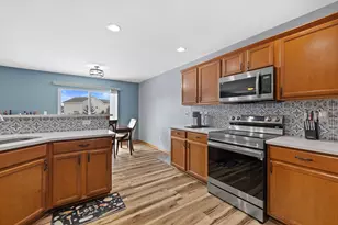 6427 San Marino Dr, Racine, WI 53406 - Photo 11