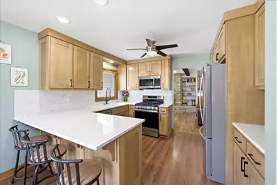 3238  Hawthorne Ln, Hartford, WI 53027 - Photo 11