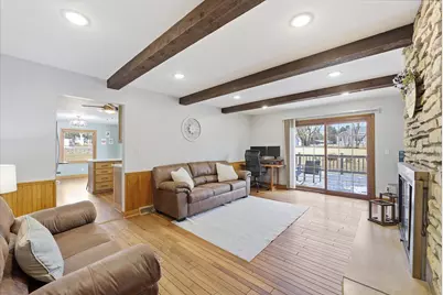 3238  Hawthorne Ln, Hartford, WI 53027 - Photo 15