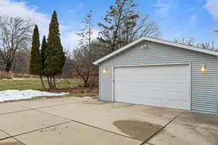 132 Fontana Ave, Fontana, WI 53125 - Photo 65