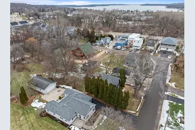 132  Fontana Ave, Fontana, WI 53125 - Photo 77