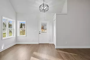 132 Fontana Ave, Fontana, WI 53125 - Photo 5