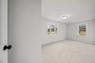 132 Fontana Ave, Fontana, WI 53125 - Photo 35