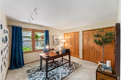 1722  Journeys Dr, Delafield, WI 53029 - Photo 21