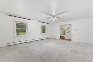 9370 S 46th St, Franklin, WI 53132 - Photo 5