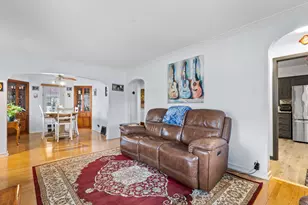 5422 S 43rd St, Greenfield, WI 53221 - Photo 3