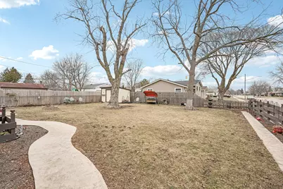 2304  85th St, Kenosha, WI 53143 - Photo 33