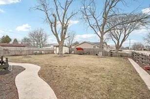 2304 85th St, Kenosha, WI 53143 - Photo 33