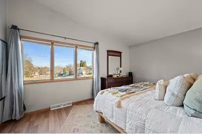 1130  Green Tree Rd, West Bend, WI 53090 - Photo 17