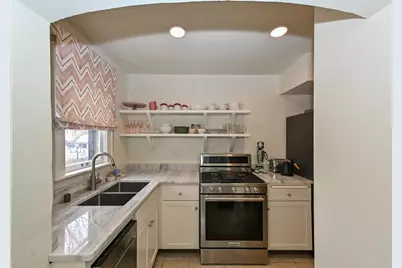 1705 N 68th St, Wauwatosa, WI 53213 - Photo 27