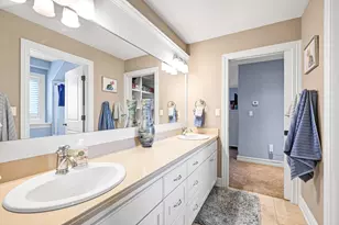 1260 4 Winds Wy, Hartland, WI 53029 - Photo 37