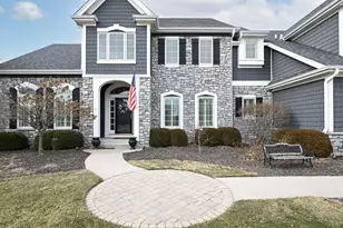 1260 4 Winds Wy, Hartland, WI 53029 - Photo 3