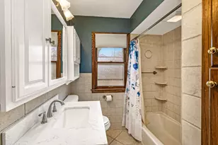 3773 S 16th St, Milwaukee, WI 53221 - Photo 9