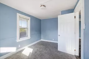 2148 S 91st St, West Allis, WI 53227 - Photo 13