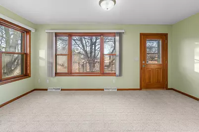 1016  Pheasant Ln #1018, Horicon, WI 53032 - Photo 9