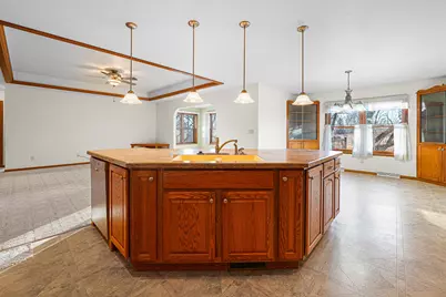 1016  Pheasant Ln #1018, Horicon, WI 53032 - Photo 5