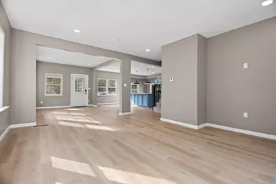 1436 W Fiesta Ln, Mequon, WI 53092 - Photo 11