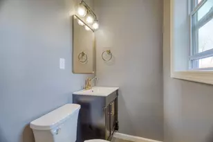 1436 W Fiesta Ln, Mequon, WI 53092 - Photo 15