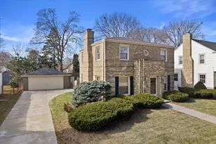 726 Orchard St, Racine, WI 53405 - Photo 3