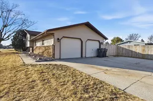 200 Main St, Belgium, WI 53004 - Photo 23