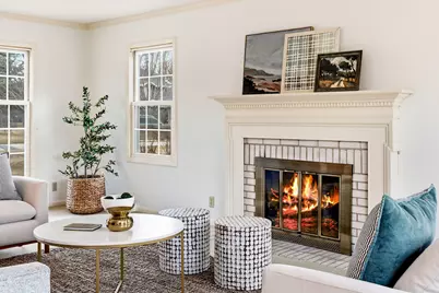 18665  Le Chateau Dr, Brookfield, WI 53045 - Photo 5