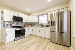 3604 W Rogers St, Milwaukee, WI 53215 - Photo 11