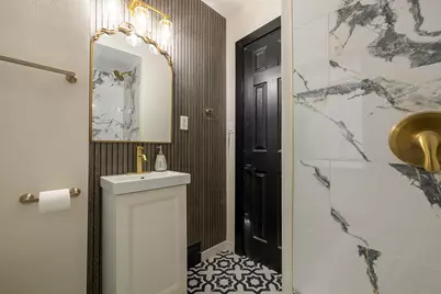 3604 W Rogers St, Milwaukee, WI 53215 - Photo 15