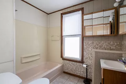 1642  Kane St, La Crosse, WI 54603 - Photo 9