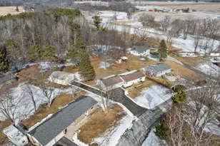 955 Laduron Dr, Mishicot, WI 54228 - Photo 33