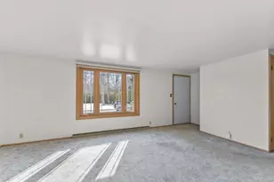 955 Laduron Dr, Mishicot, WI 54228 - Photo 9