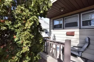 136 W Armour Ave, Milwaukee, WI 53207 - Photo 3