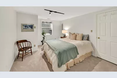 9944 N Lamplighter Ln, Mequon, WI 53092 - Photo 29