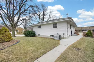 7954 45th Ave, Kenosha, WI 53142 - Photo 7