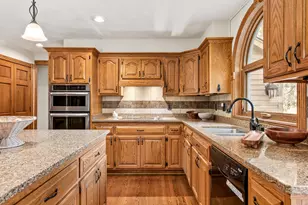 1775 Derrin Ln, Brookfield, WI 53045 - Photo 19