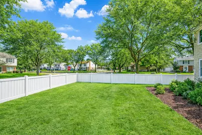 4665 N Ardmore Ave, Whitefish Bay, WI 53211 - Photo 23