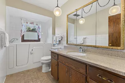 4230  Michel Ct, Racine, WI 53126 - Photo 25