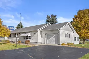 4230 Michel Ct, Racine, WI 53126 - Photo 9