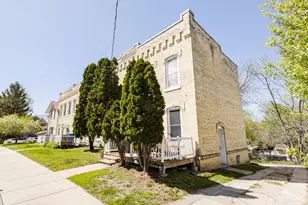 222 Margaret St, Watertown, WI 53098 - Photo 3